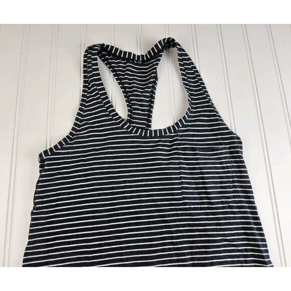 Lululemon Women’s Sleeveless Athletic Tank Top Striped Shirt - Picture 2 of 3